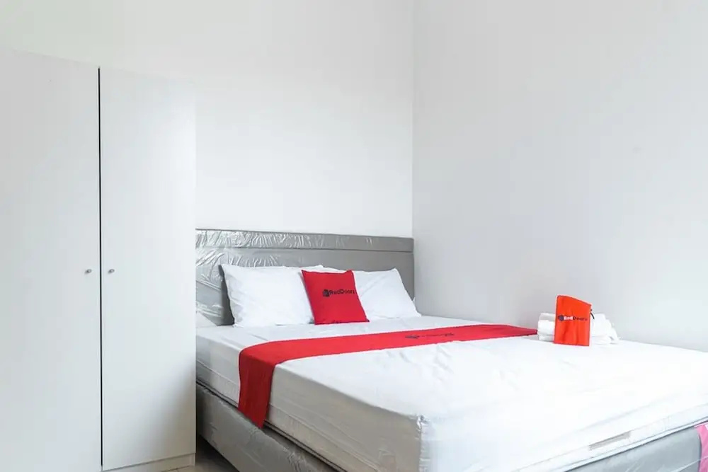 RedDoorz Plus @ EcoHome Citra Raya Tangerang