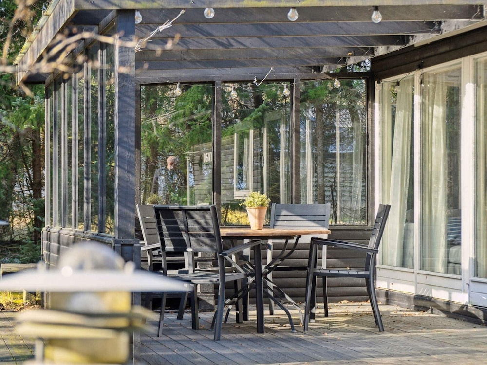 5 Star Holiday Home in Hals