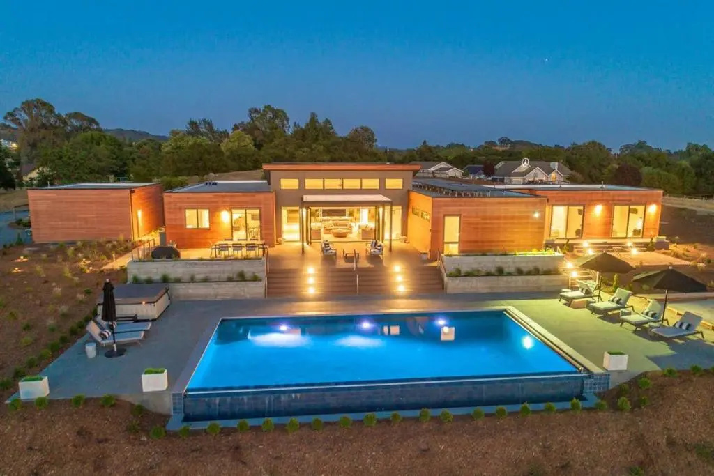 Xanadu Healdsburg - A Wine Country Escape