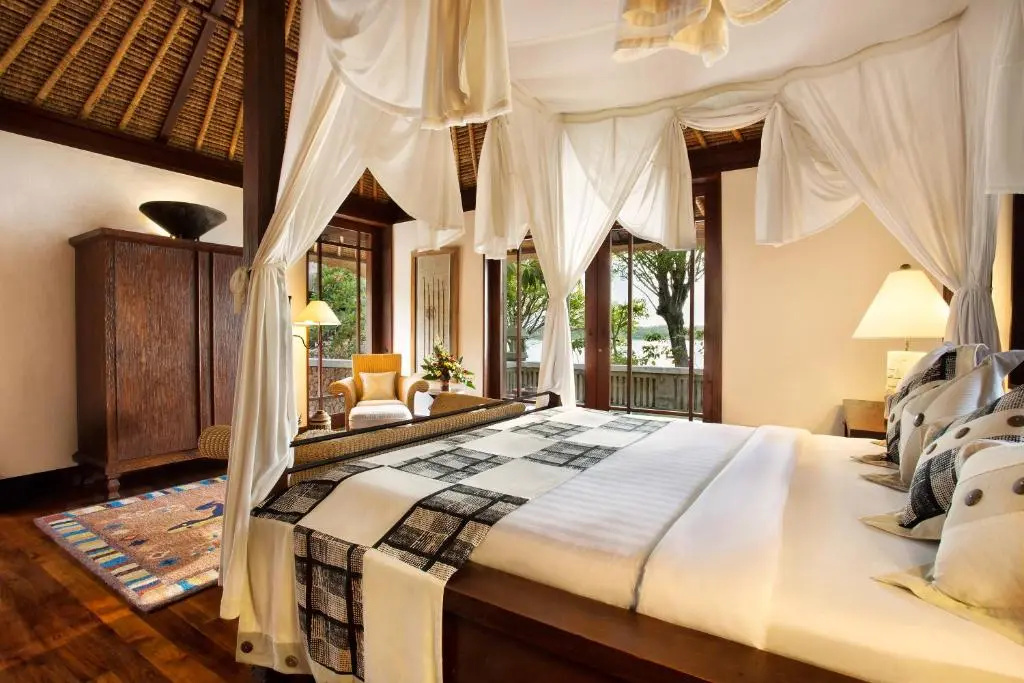 The Beach Villa