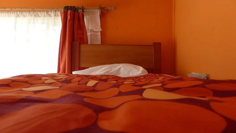 Maytenus bed and breakfast - Hostel
