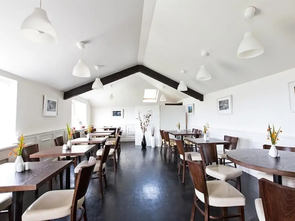 The Beach, Days Bar and B&B