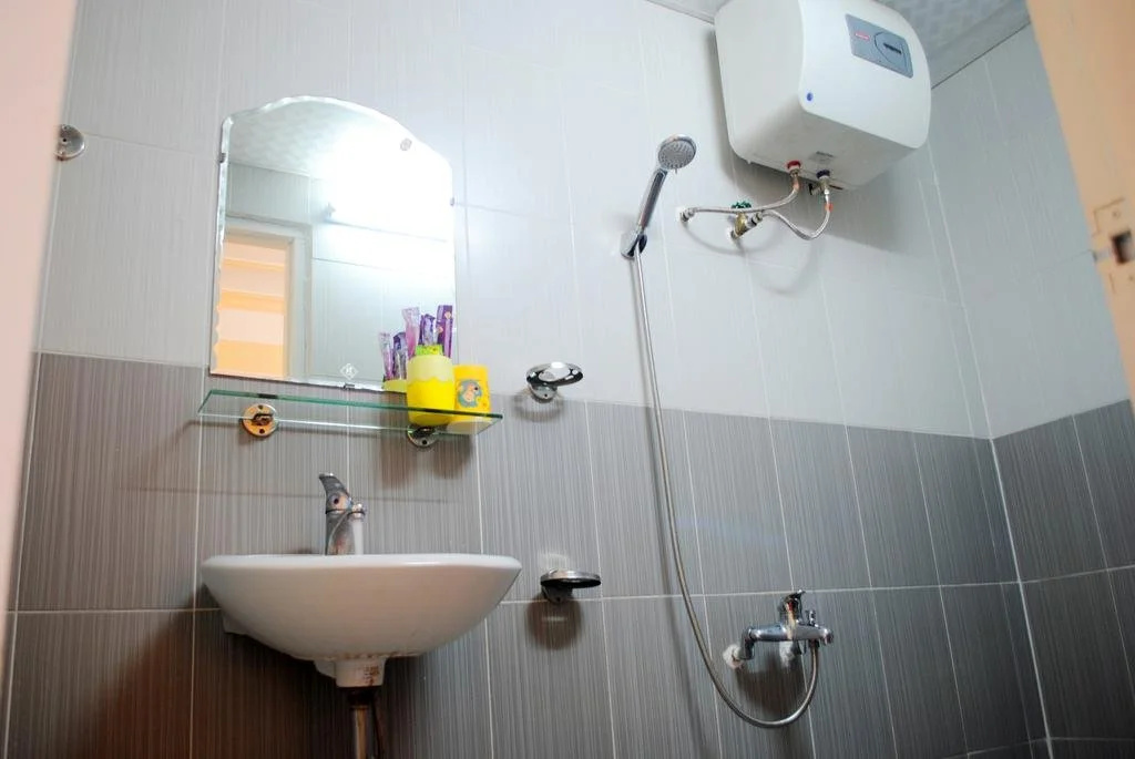 Hoang Thu Hotel