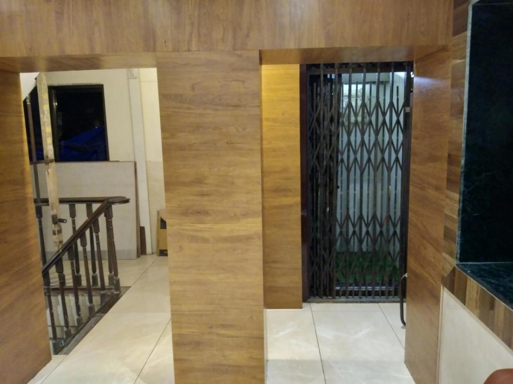 Hotel Rishi International