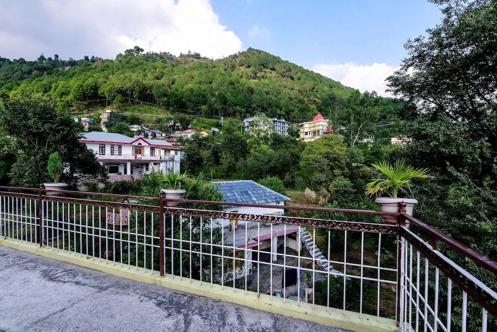 OYO 13409 Home Cozy Stay near ISBT Dharamshala