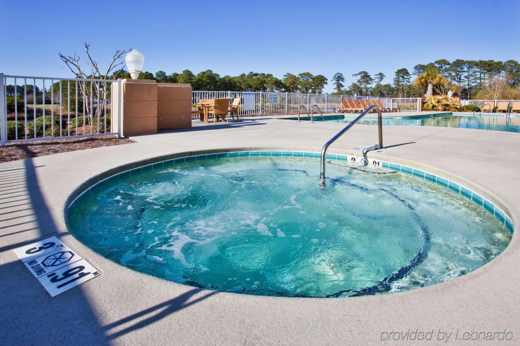Holiday Inn Express Myrtle Beach-Broadway at the Beach by IHG