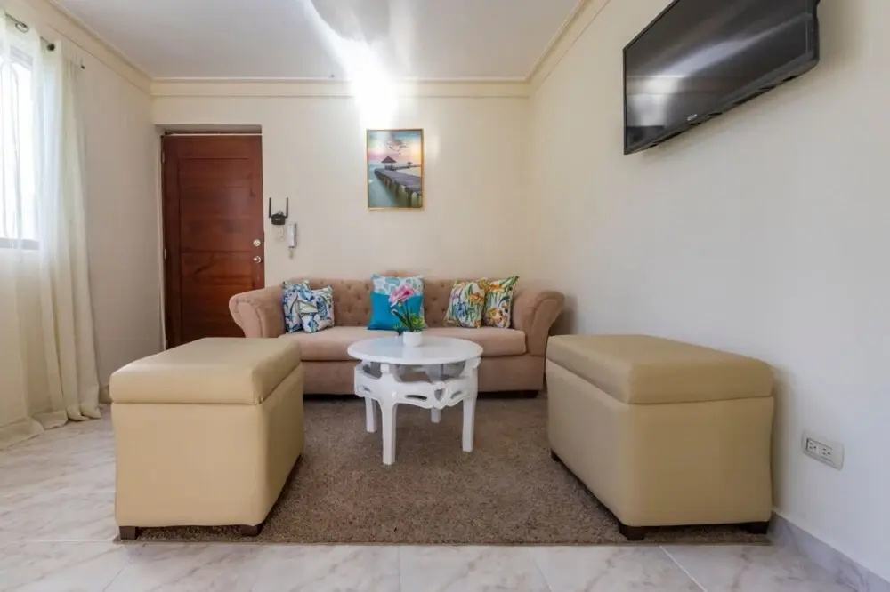 Fully Equipped 2br Apt-dt5mins To The Beach