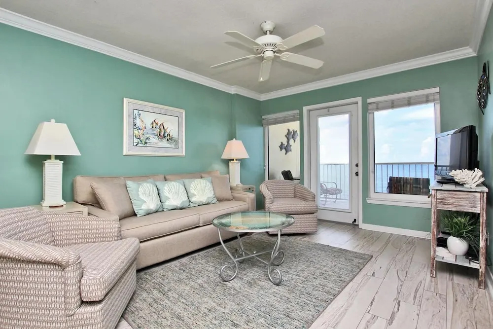 Boardwalk 986 by Youngs Suncoast