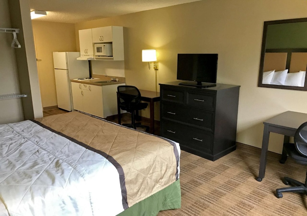 Extended Stay America Select Suites - Detroit - Farmington Hills