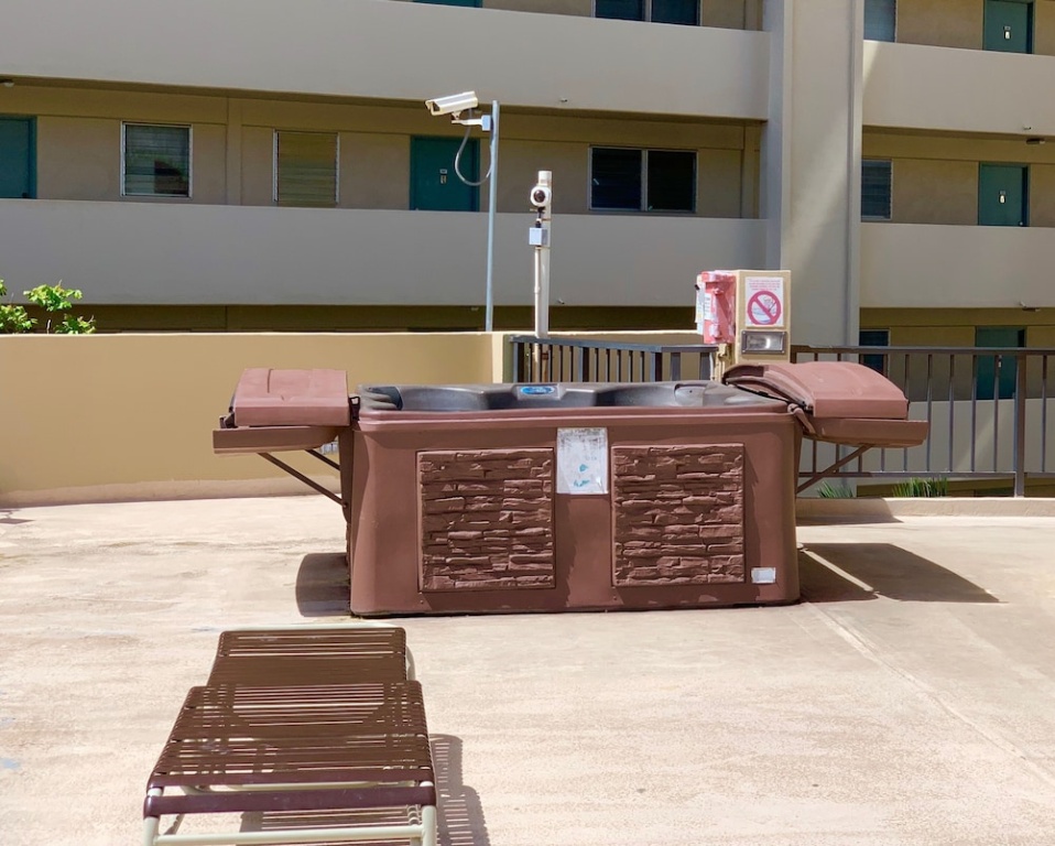 Hawaiian Monarch 1503 Condo by Redawning