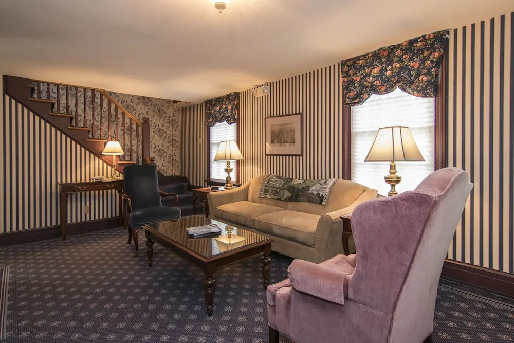 The Rochester Inn