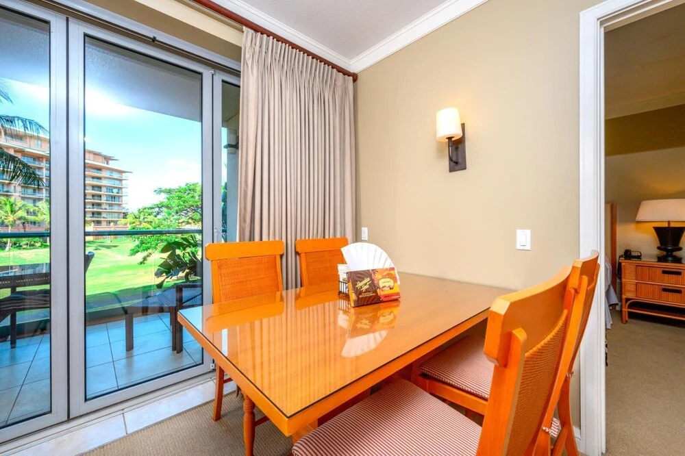 K B M Resorts- Hkh-238 Large 1bdrm, Upgraded, Private Balcony, Easy Pool and Beach Access!