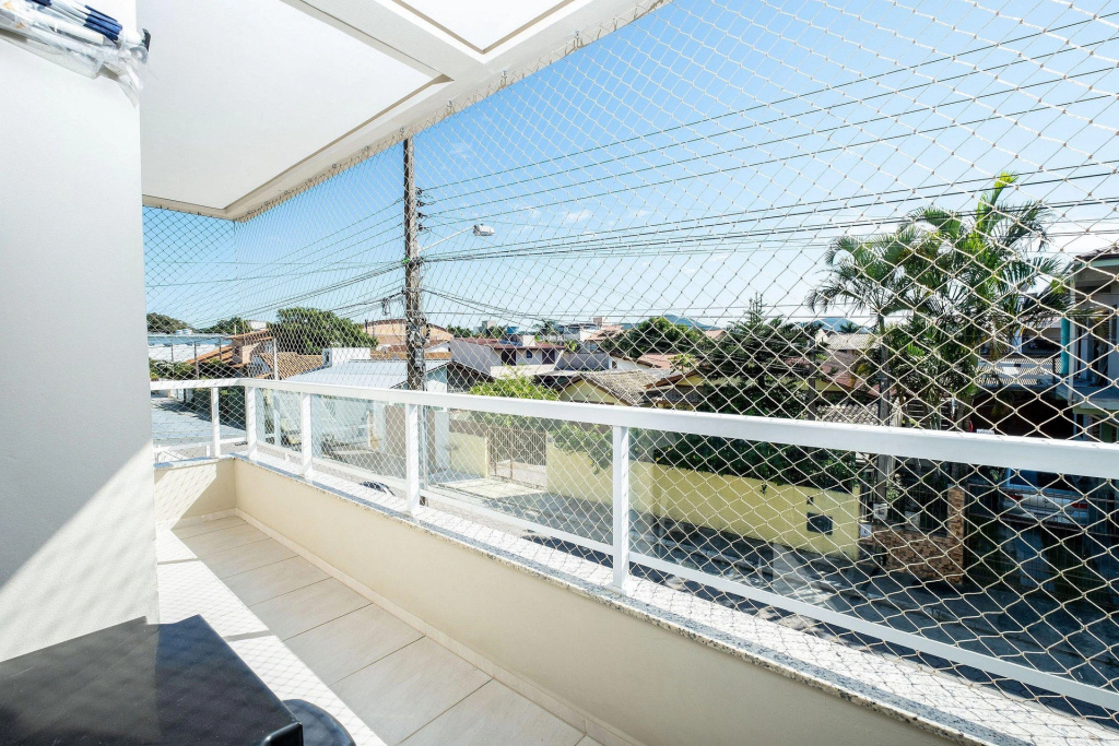 Lindo Apato Com Varanda E Churrasq Rse203
