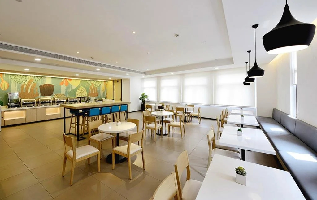 Yangting Hotel (Chishui Guifu Jinjie Branch)