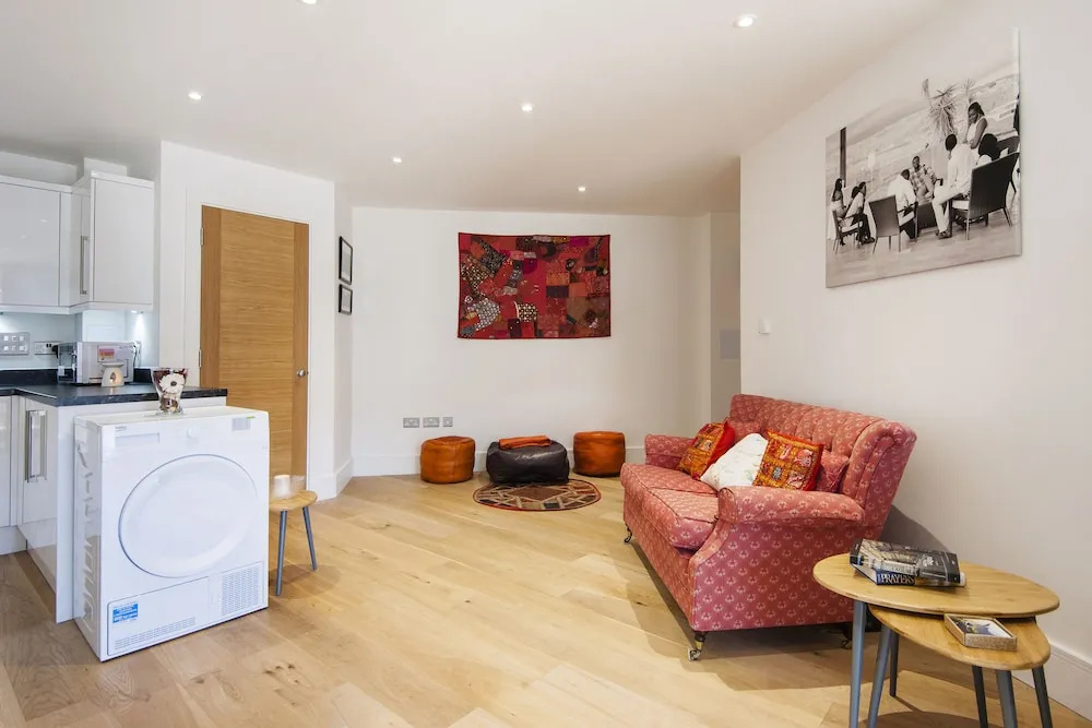 Majestic Maida Vale Home near Regents Park