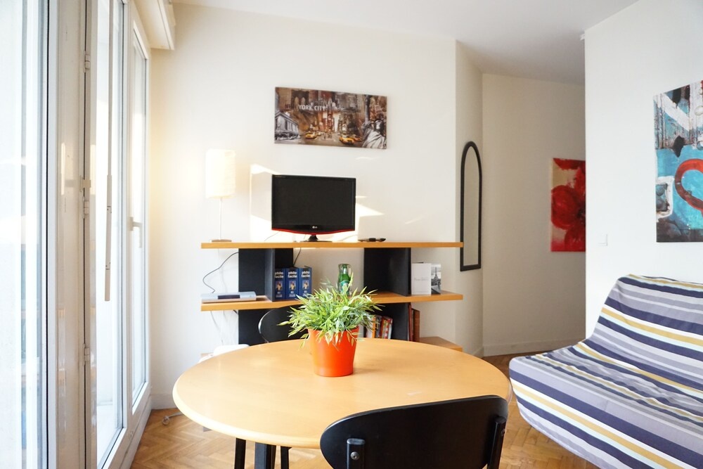 Grenelle - Studio - Paris 7