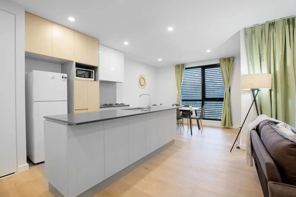 Trendy 2 Bedroom In Ringwood/Eastland With Parking