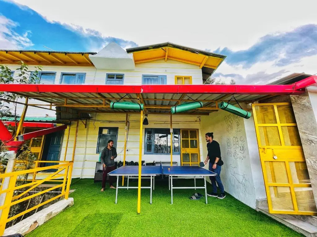 Lushtree Backpackers - Hostel & Cafe