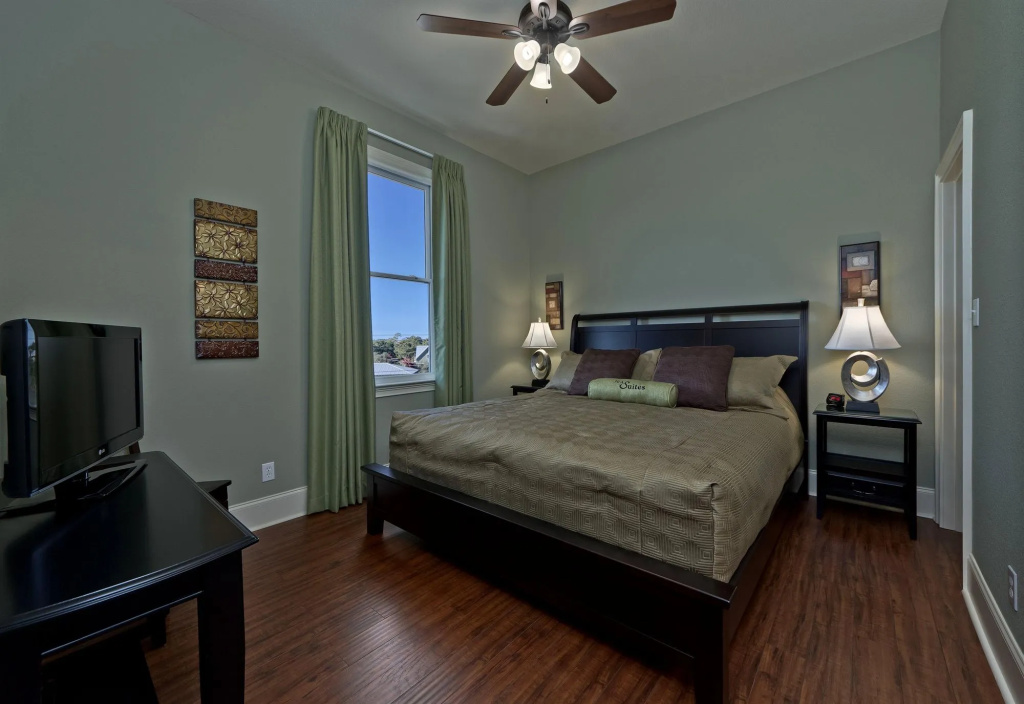 30-A Inn & Suites