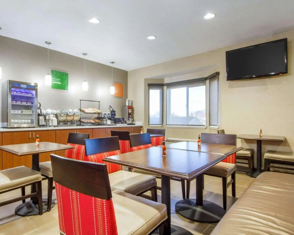 THE ATRIUM HOTEL SFO AIRPORT - FREE Shuttle & Breakfast