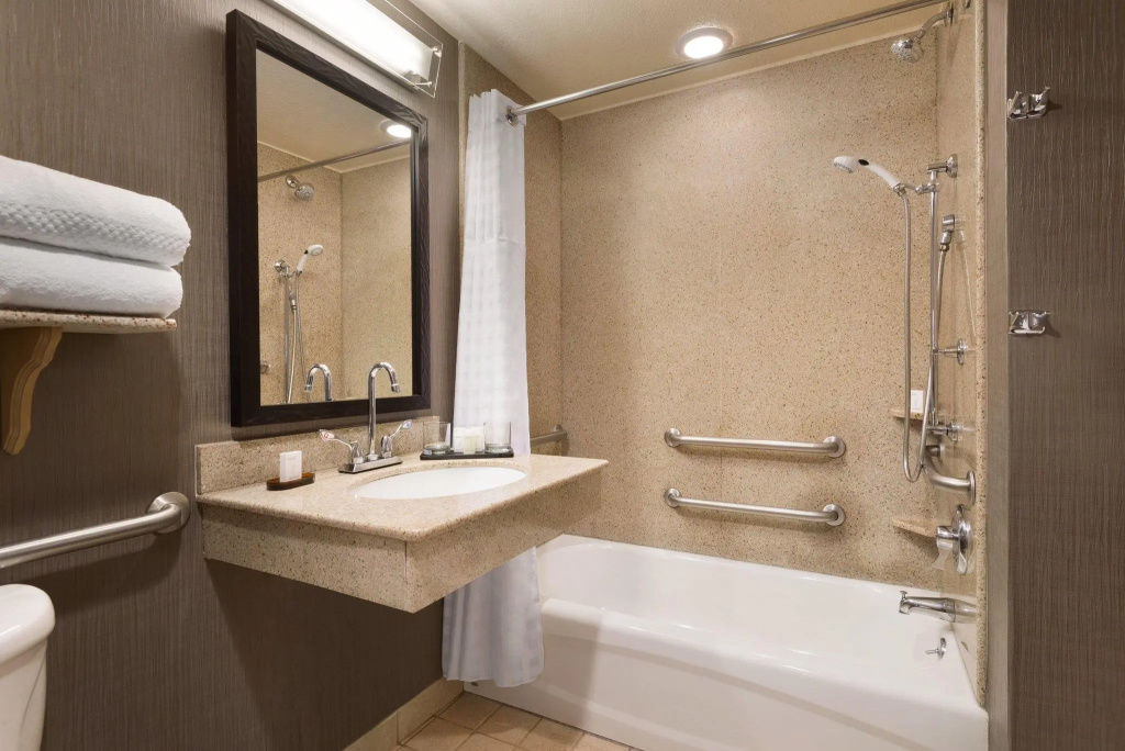 Embassy Suites by Hilton Franklin Cool Spring