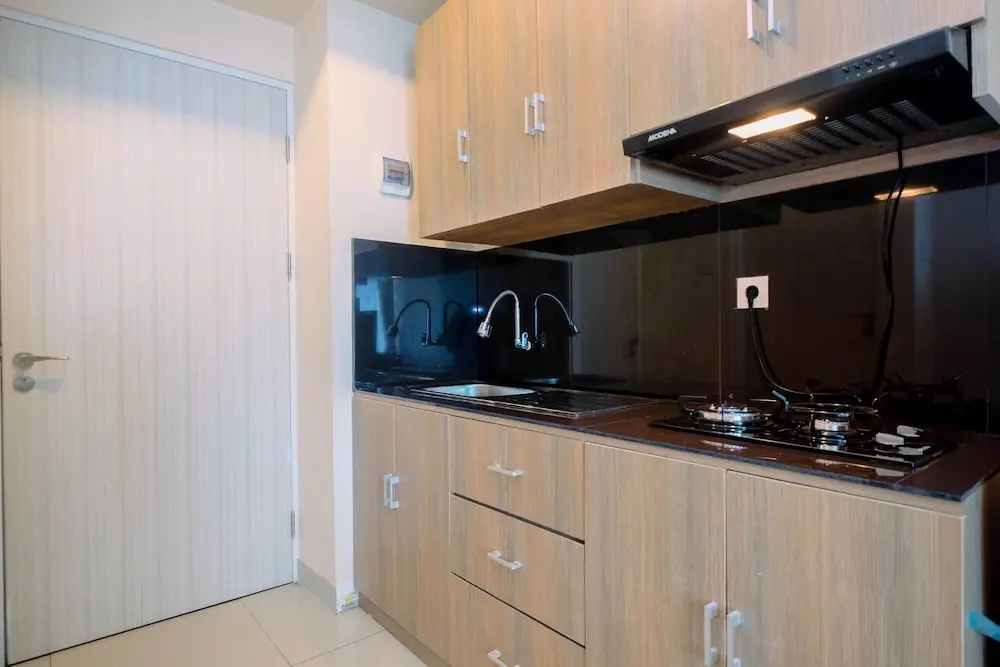 Modern and Posh Studio Apartment @ Grand Kamala Lagoon By Travelio