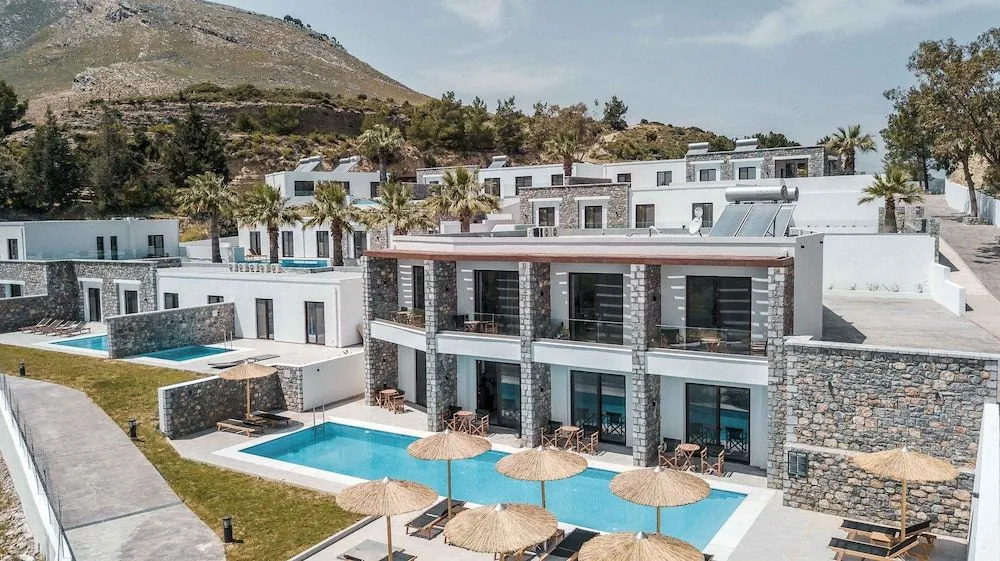 Terra Pietra Luxury Villas & Suites