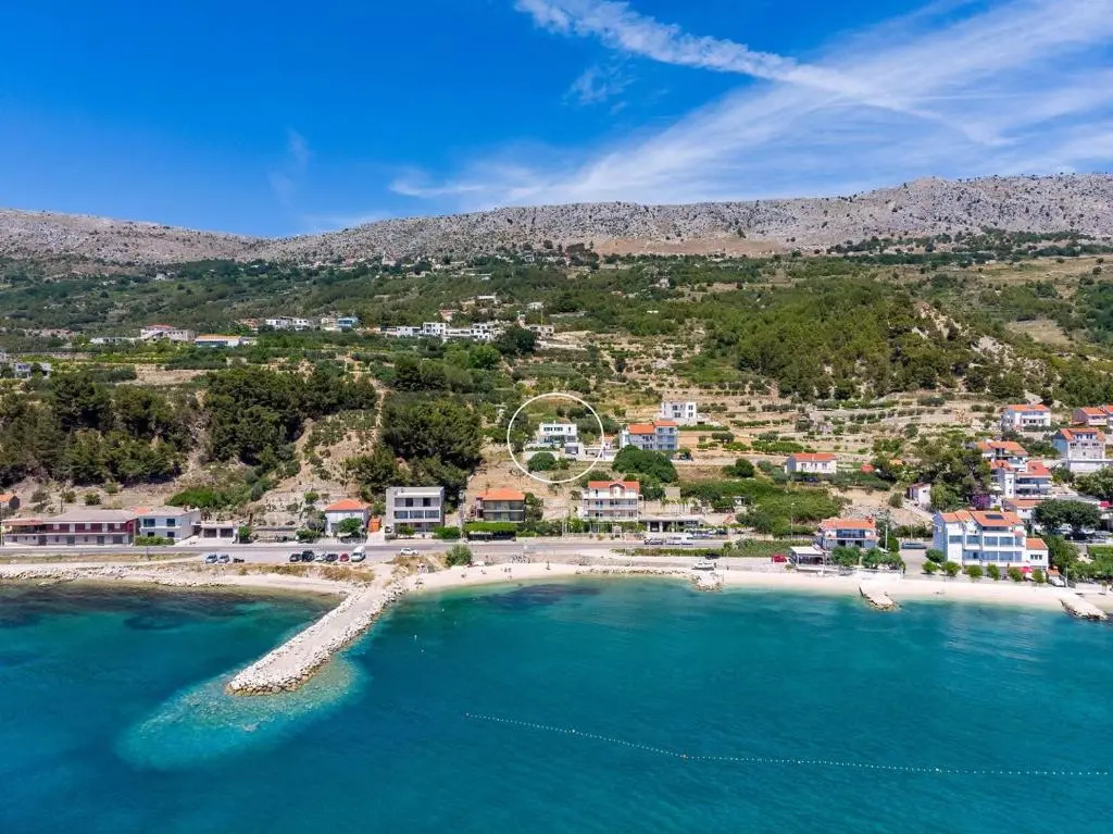 Seaview Villa ABA with 38sqm heated infinity pool, 4 bedrooms, Media room, 150m from sea
