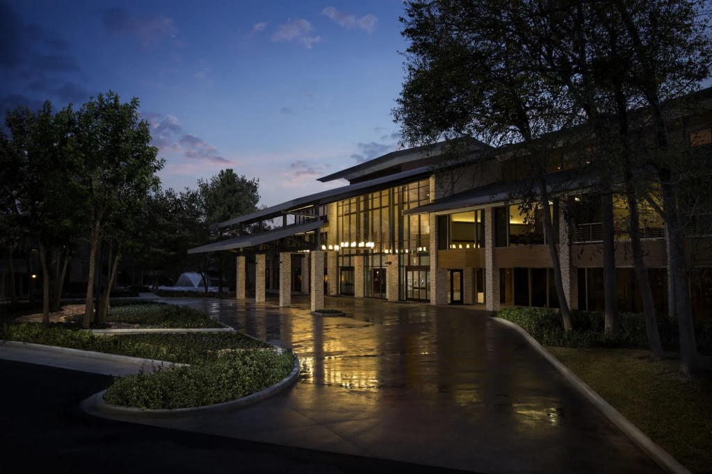 The Woodlands Resort, Curio Collection by Hilton