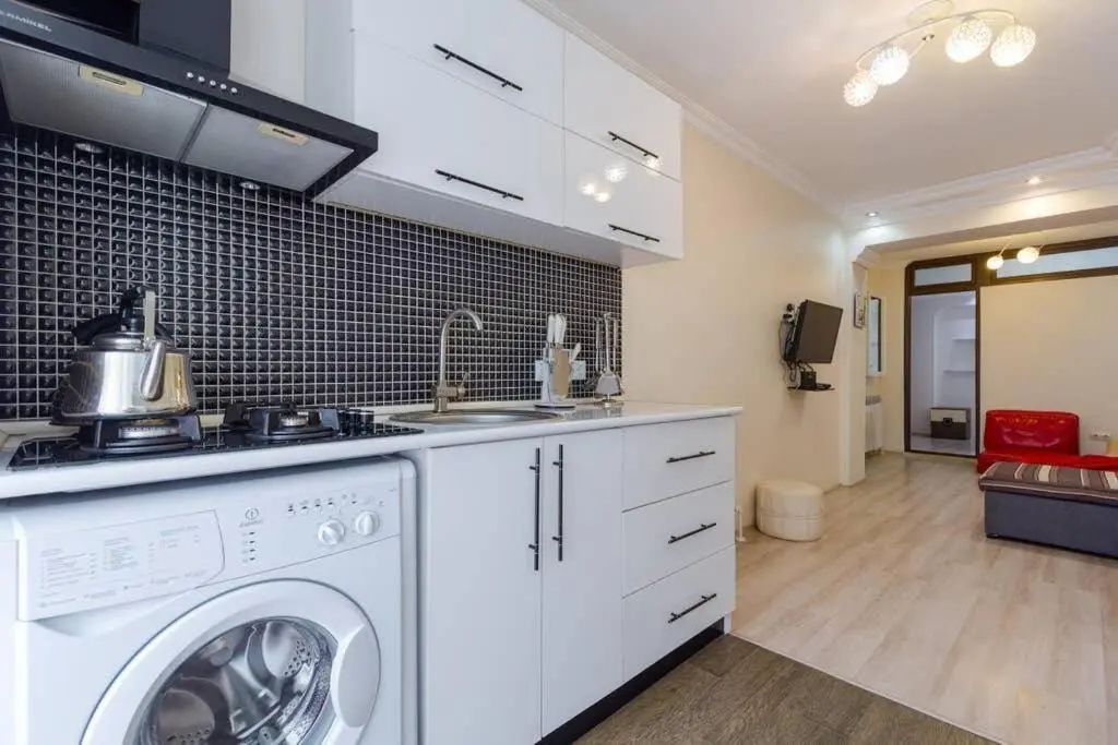 Modern 1BR In The Heart of Batumi