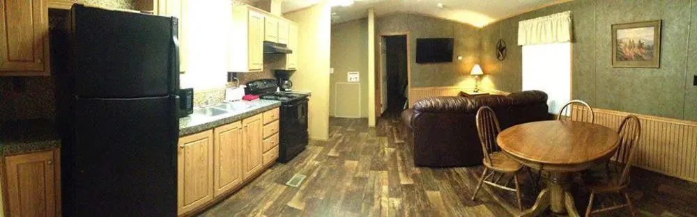 Shady Oaks Cabins & RV Park
