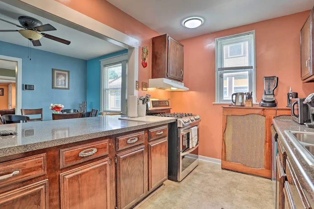 Backyard Patio! Philly Stay Near Lincoln Financial