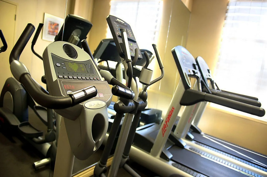 Holiday Inn & Suites Mississauga West - Meadowvale by IHG