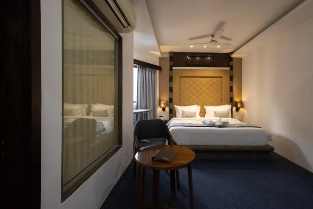 Hotel sapphire regency