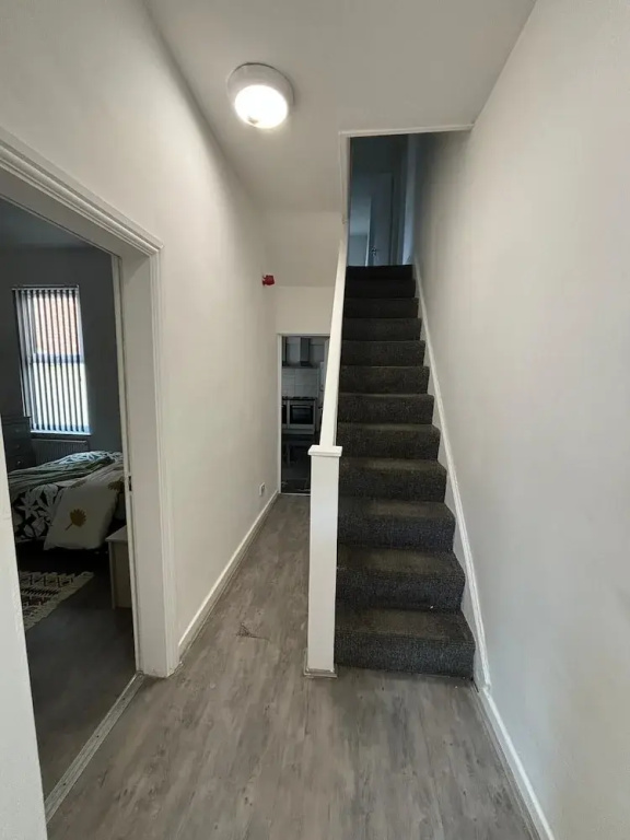 Luxe Spacious 5-bed House in Liverpool