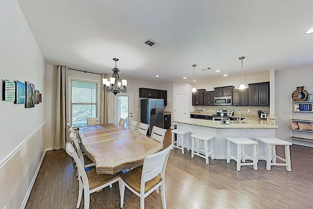 Cypress Breeze Plantation W/ Pool, Near Beach 4 Bedroom Home
