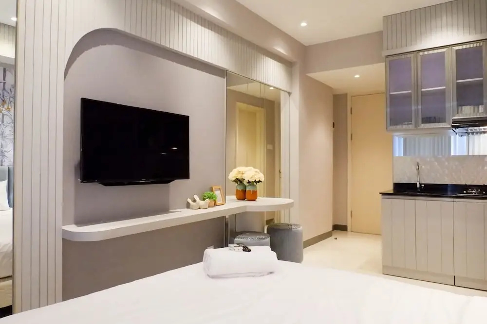 Grand Luxurious And Spacious Studio At Benson Supermall Mansion Apartment