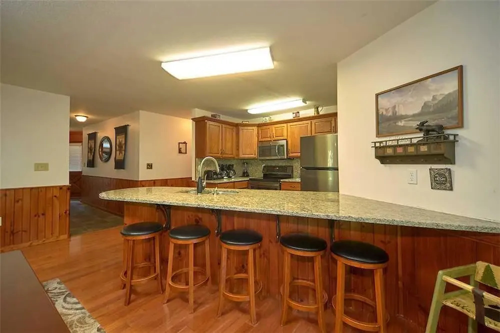 A Bear Creek 5 Bedroom Home with Hot Tub