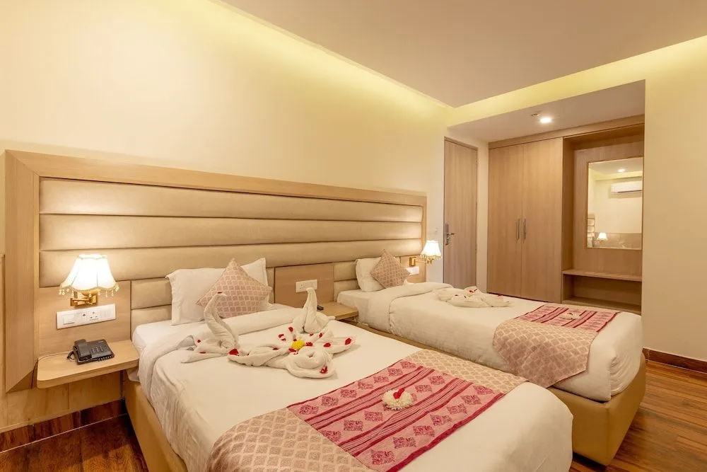 Hotel White Rock By The Solitaire Hospitality