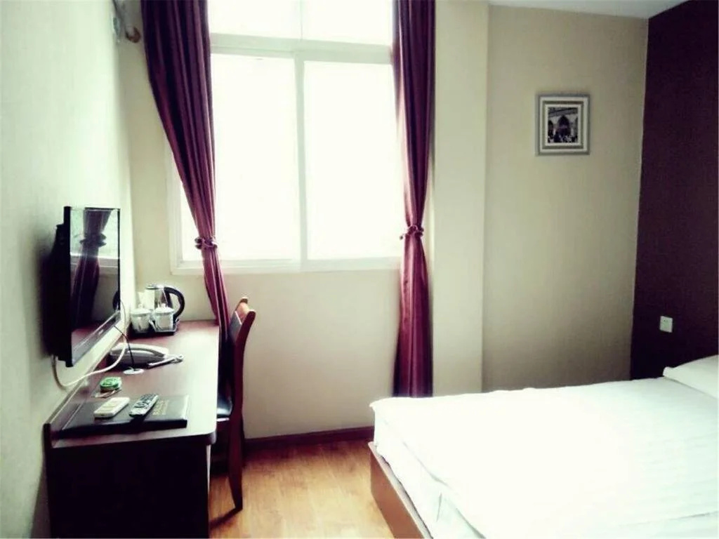 Luodai Business Inn