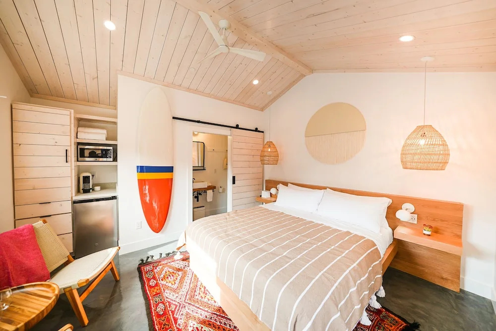 Surf Lodge