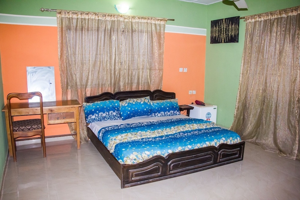Moye Hotel