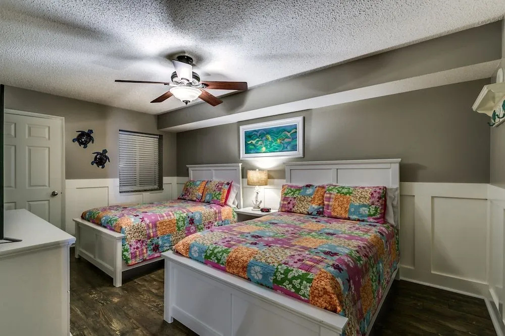 South Shore Villas by Condo-World
