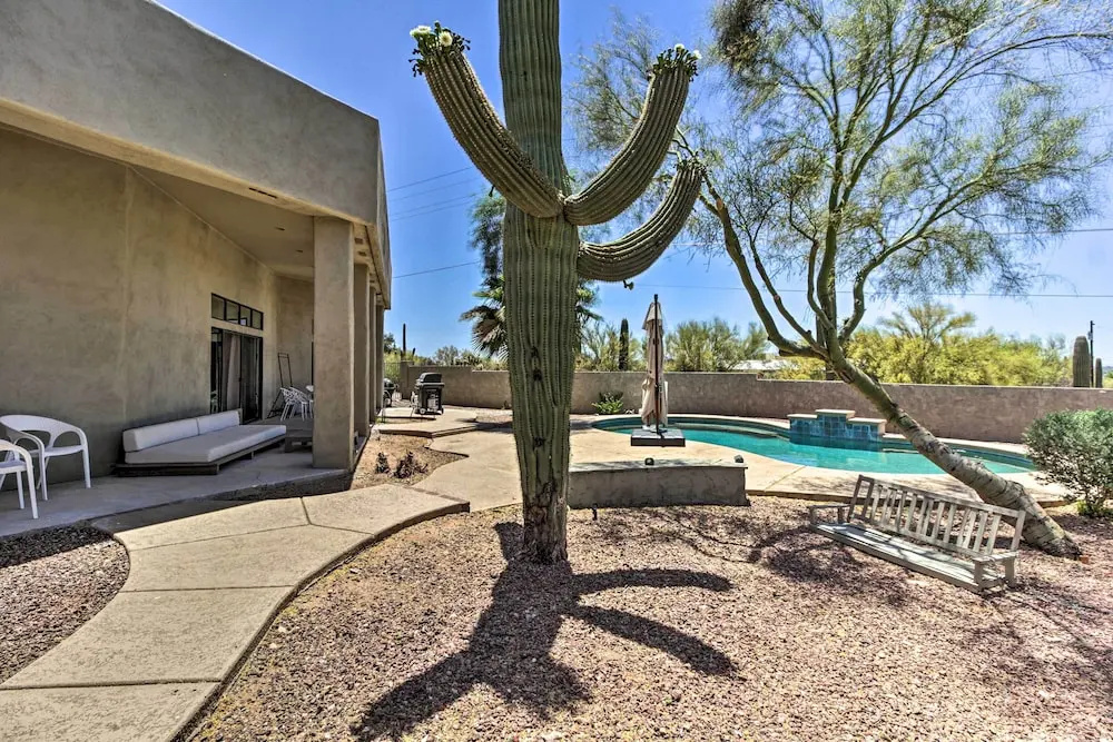 Tucson Desert Oasis with Private Pool and Patio!