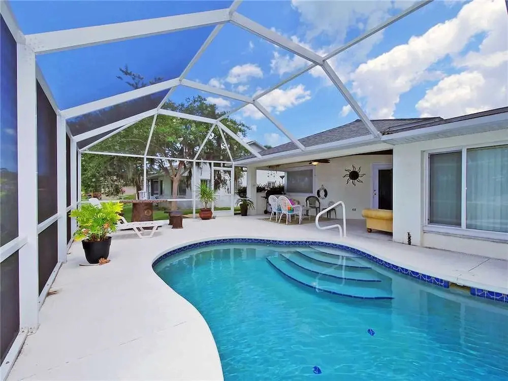 Palm Paradise, 3 Bedrooms, Sleeps 8, Canal View, Private Pool, Boat Dock