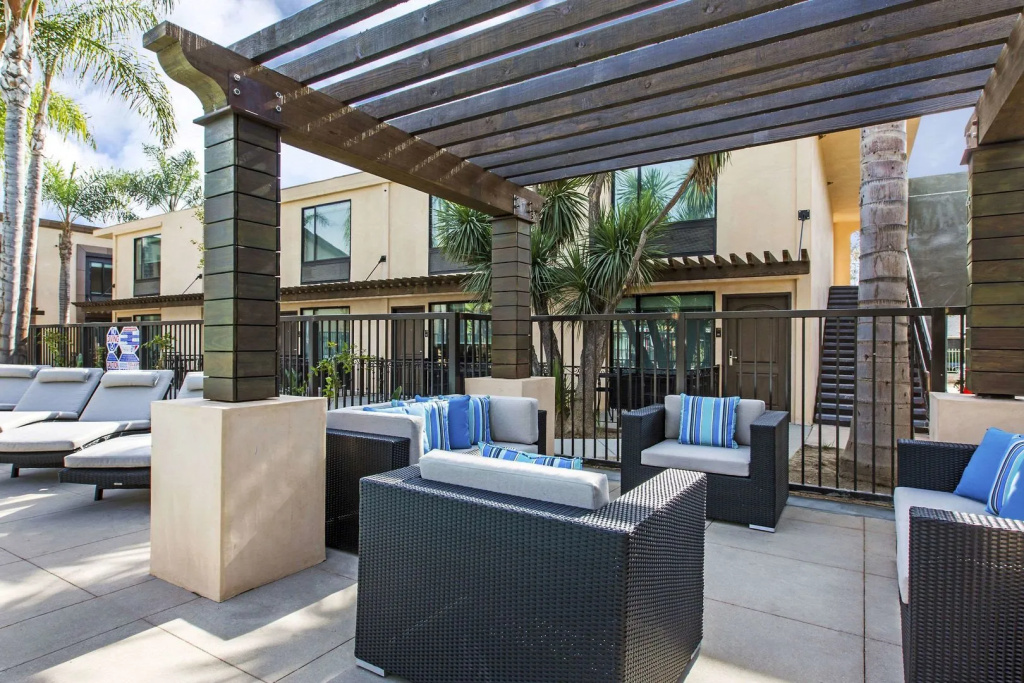 The Cove Hotel