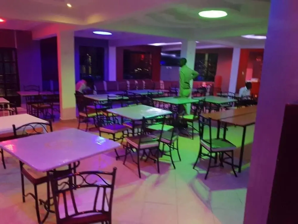 Lila Hotel