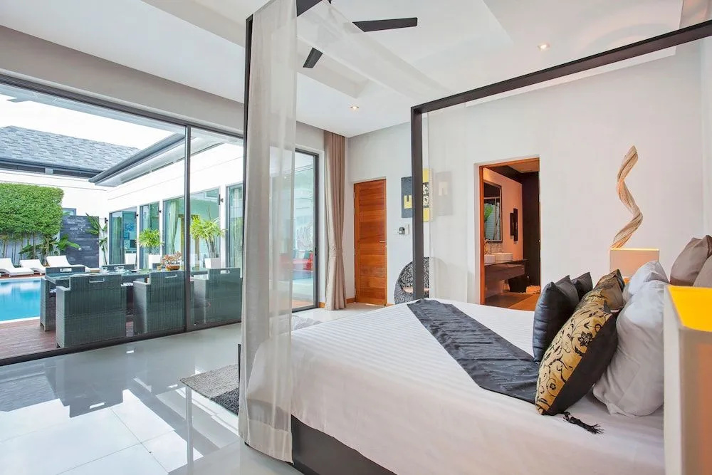 Gorgeous Luxury 3BR Pool Villa Atoosa near Naiharn