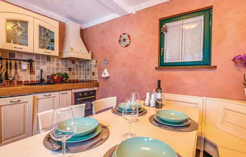 Cozy Home In Malinska With Wifi
