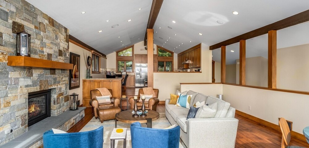 The Pear House by Tahoe Mountain Properties
